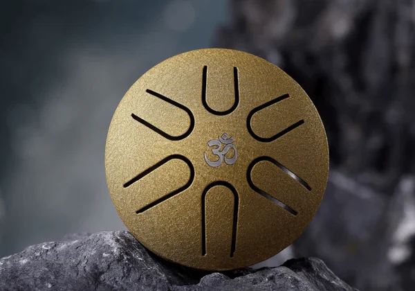 hluru-super-mini-steel-tongue-drum-3-6-note-pentatonic-2